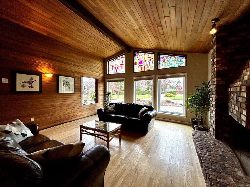 listing image 16048217034977244582