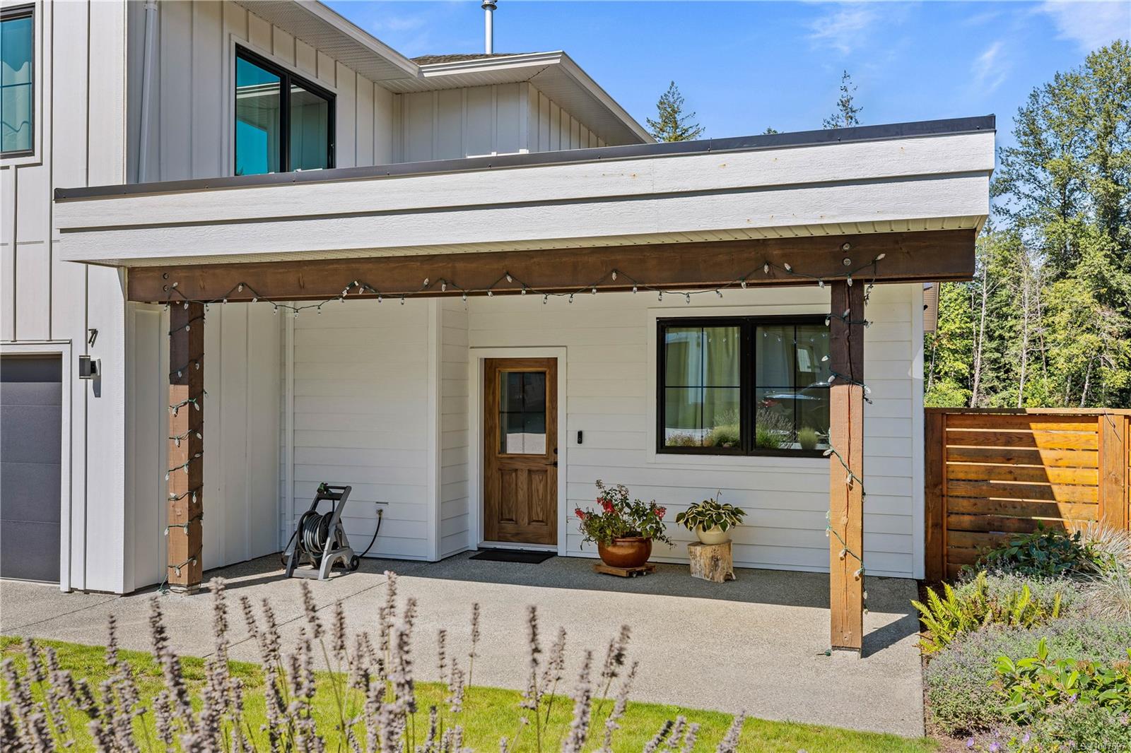 1090 Evergreen Rd 7