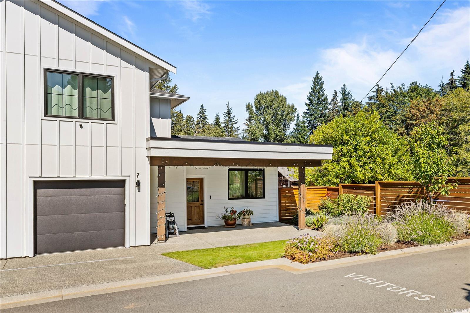1090 Evergreen Rd 7