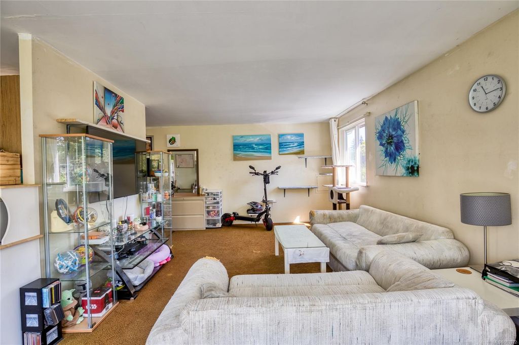 listing image 16042912515558404966