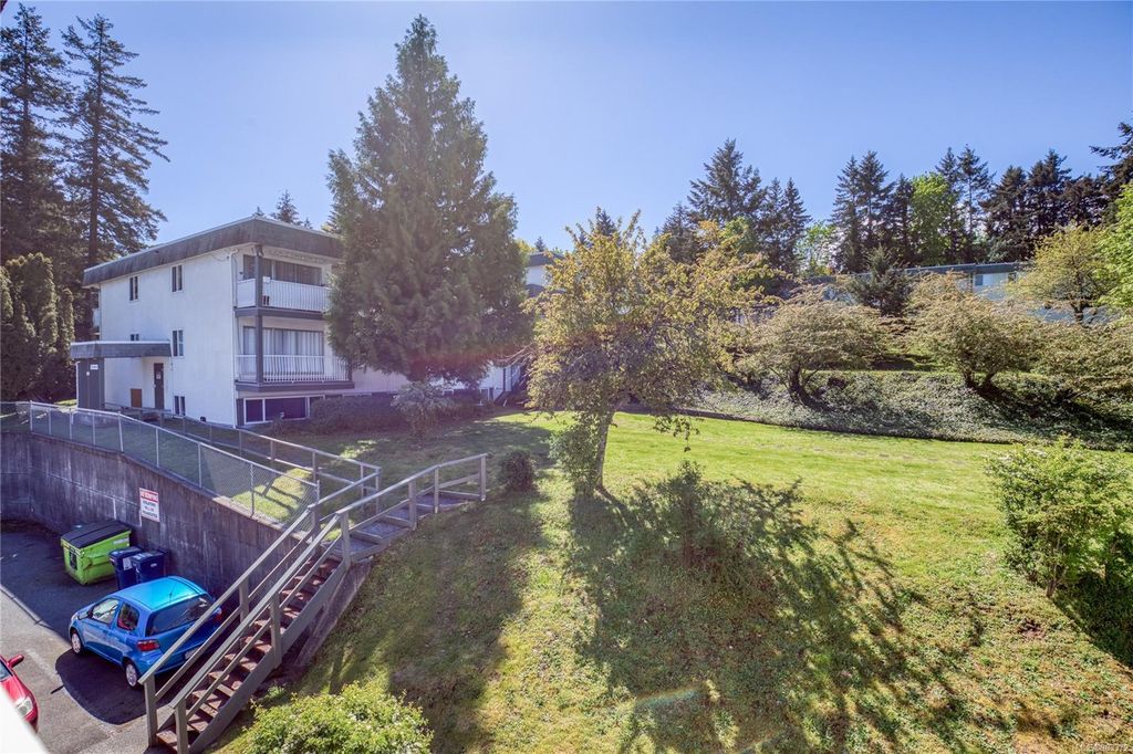 listing image 16040641307586187569