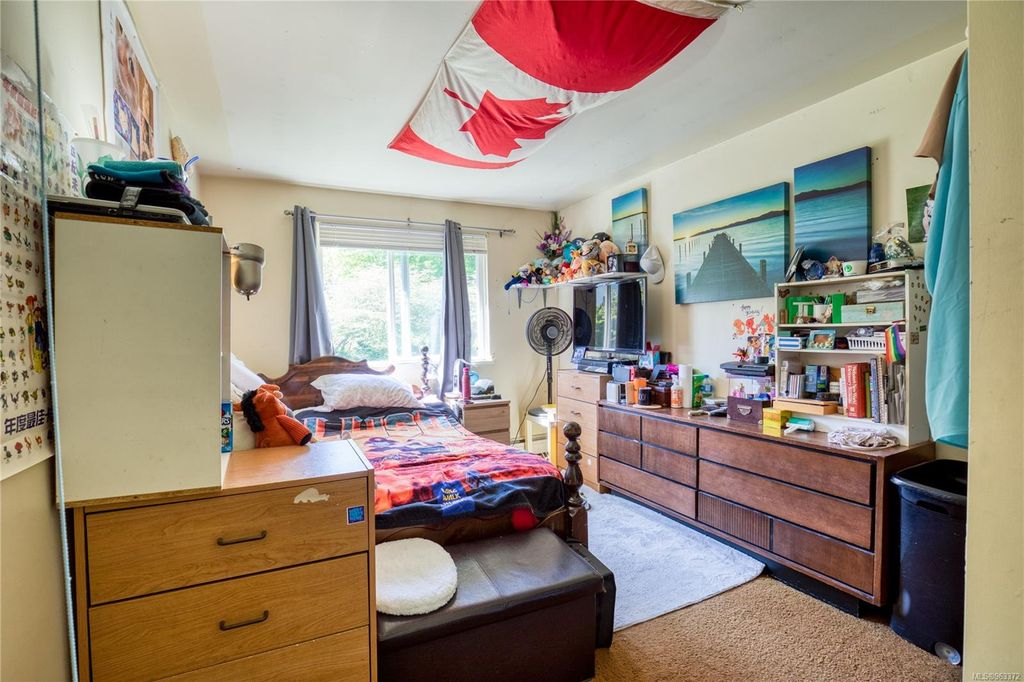 listing image 16045830528694423259
