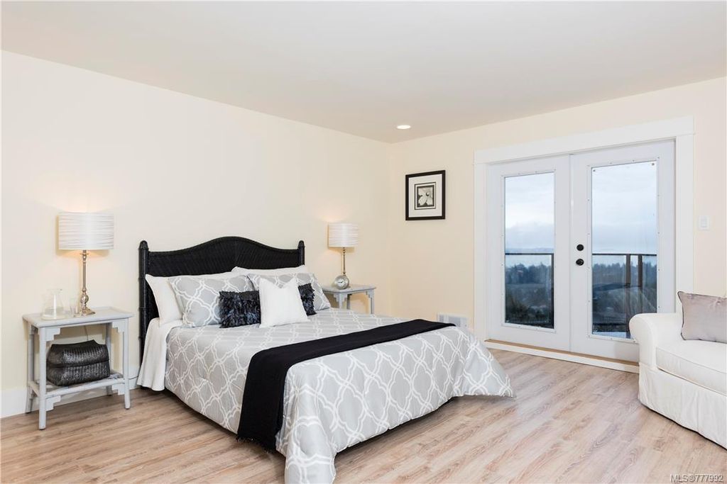 listing image 16045892389162740464