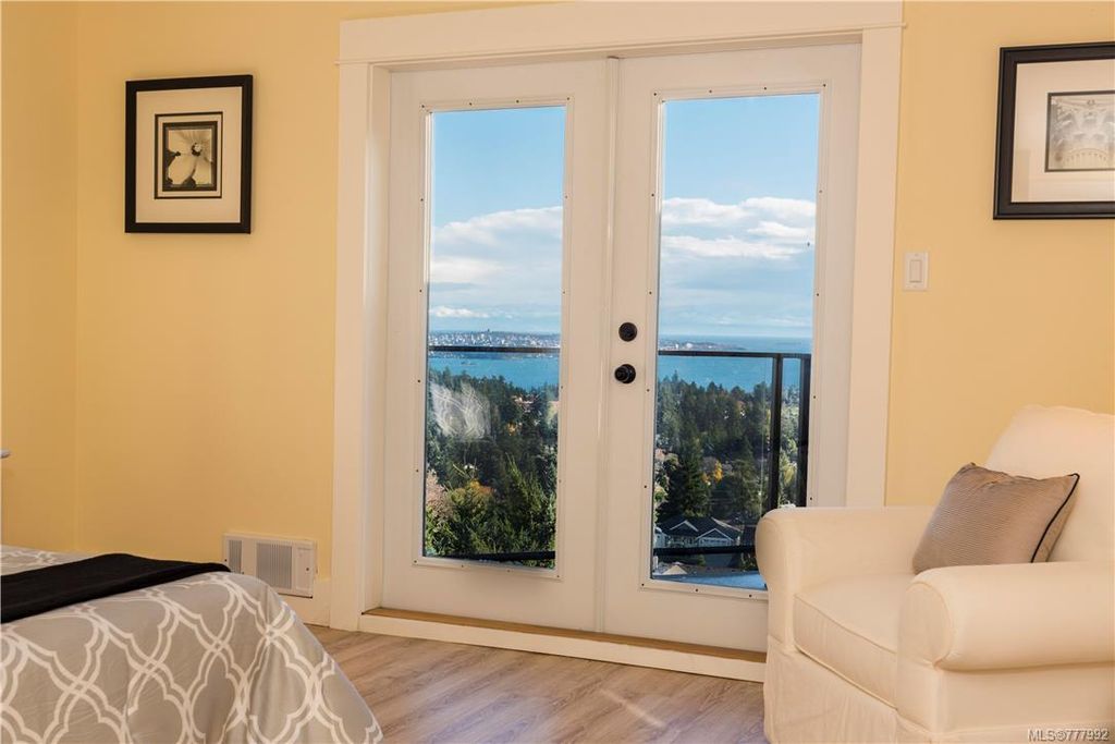 listing image 16041191651211463854