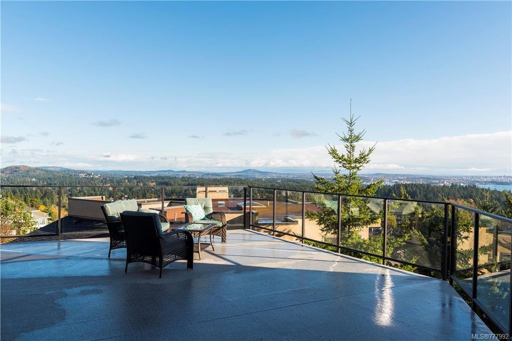 listing image 16046936380815363269