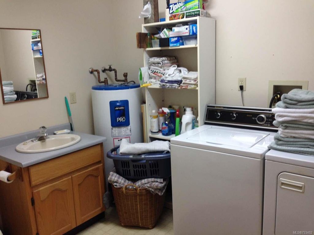 listing image 16044169884066091777