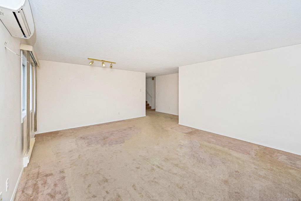 listing image 16046344687205029901