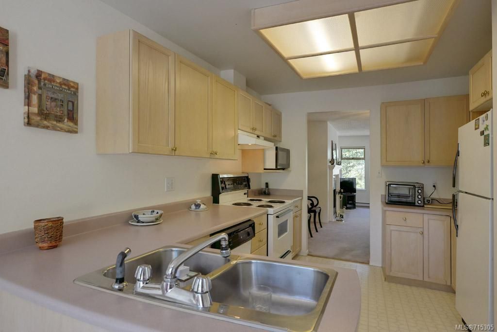 listing image 16049944945422784196