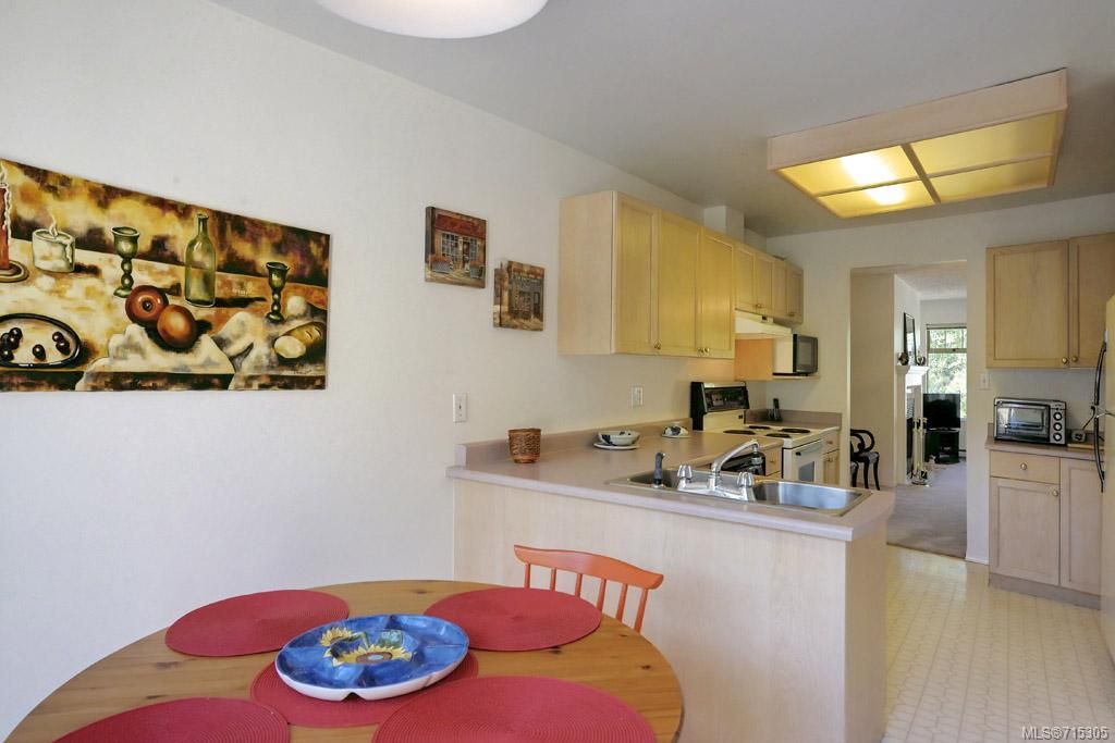 listing image 16045153065240376304