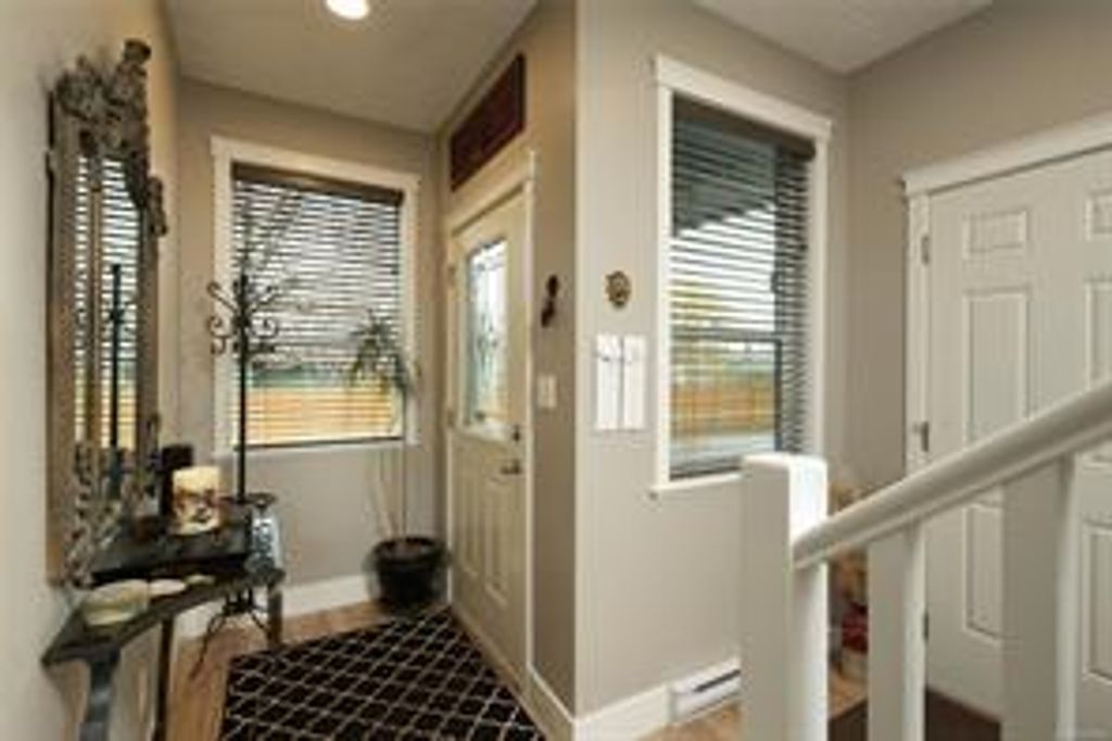 listing image 16044205684647