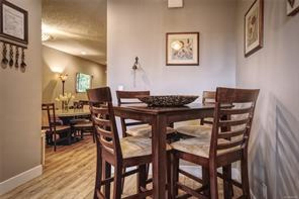 listing image 16042181998896