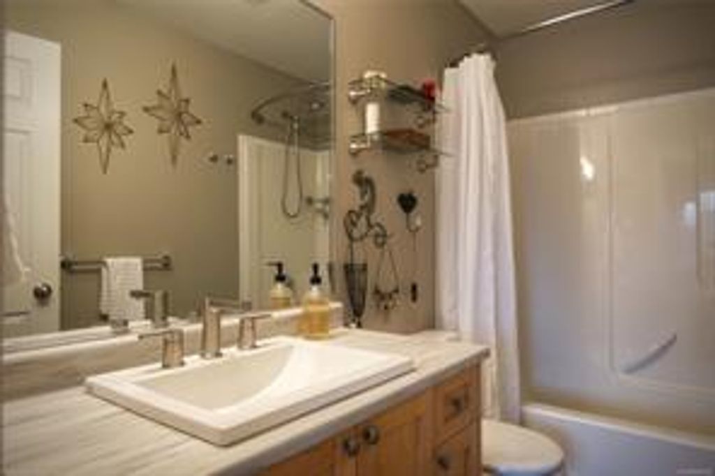 listing image 16041706998930