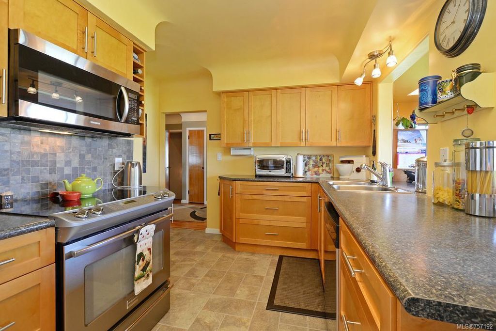 listing image 16040202507276052380
