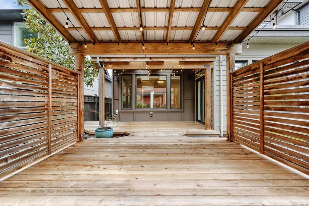 listing image 16049851591151202652