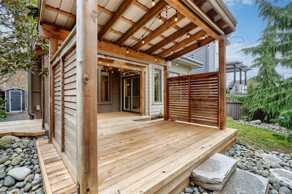 listing image 16041067592920053762