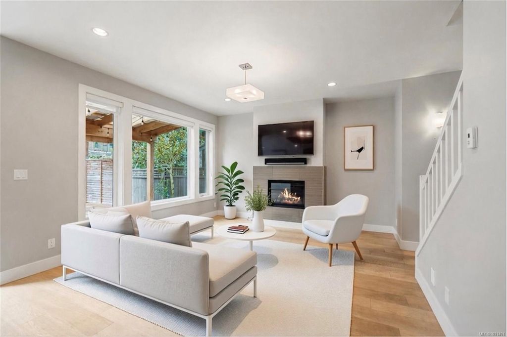 listing image 16041317900330965660