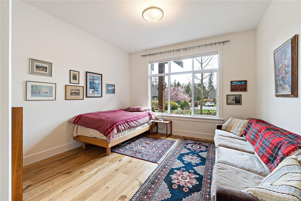 listing image 16042772216069268572