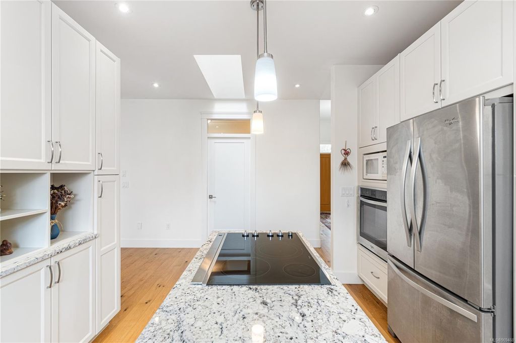listing image 16040767648617488000