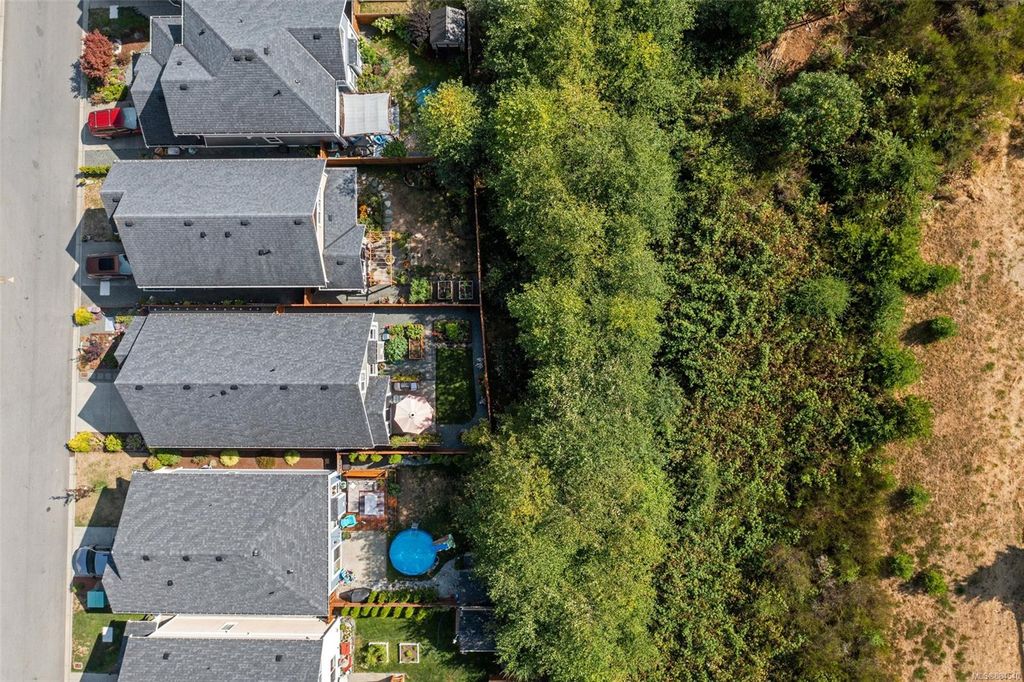 listing image 16043113846939089272