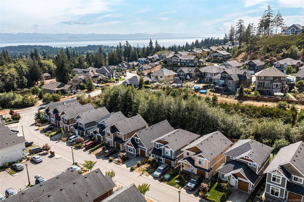 listing image 16048853742498886549