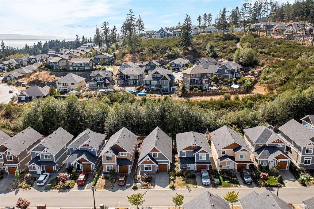 listing image 16046798928850411673