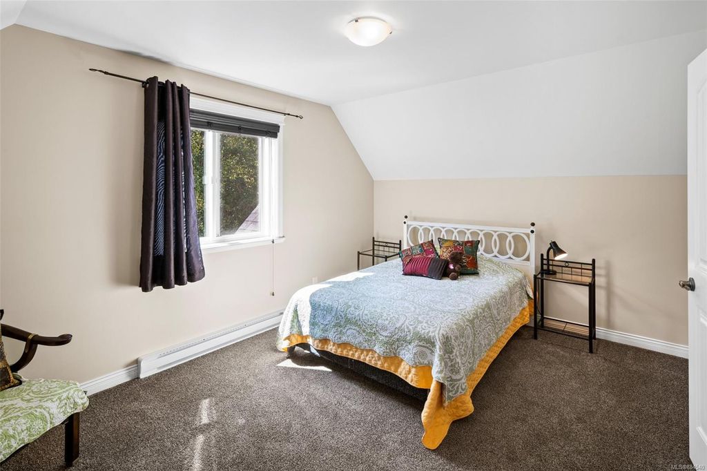 listing image 16046692223532192918