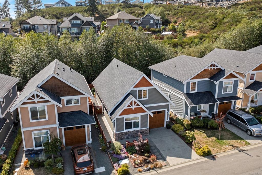 listing image 16046117070963260431