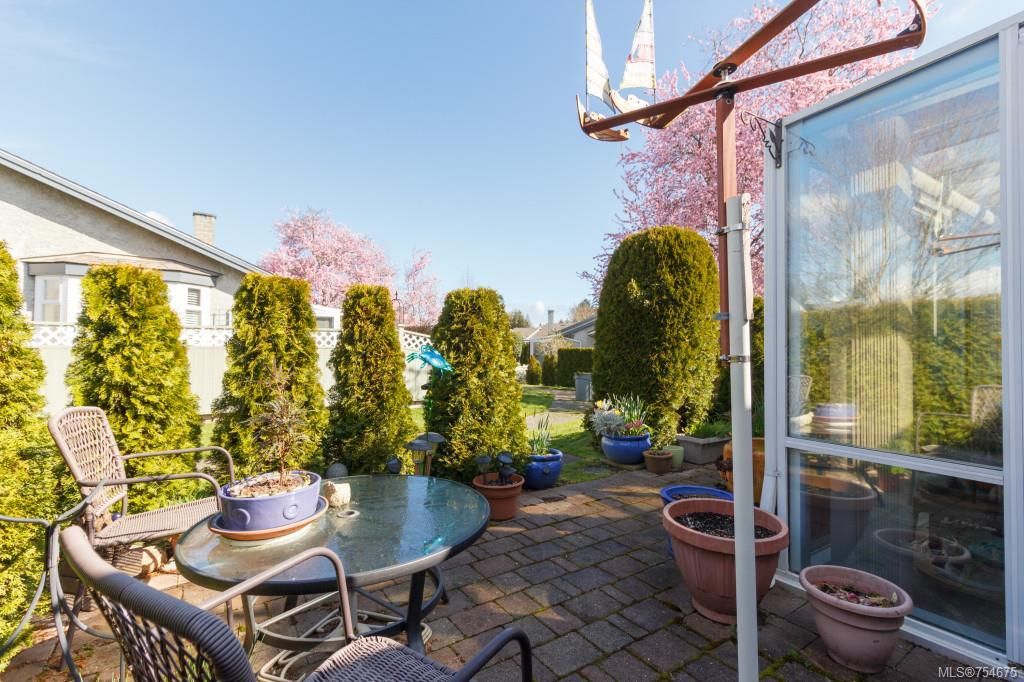 listing image 16041923387056733431