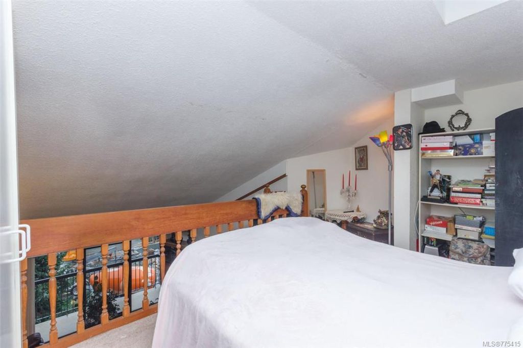 listing image 16048942620885177181