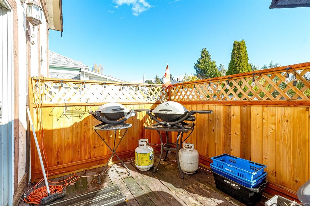 listing image 16046151996159087565