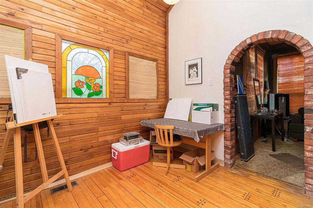 listing image 16040943231410190868