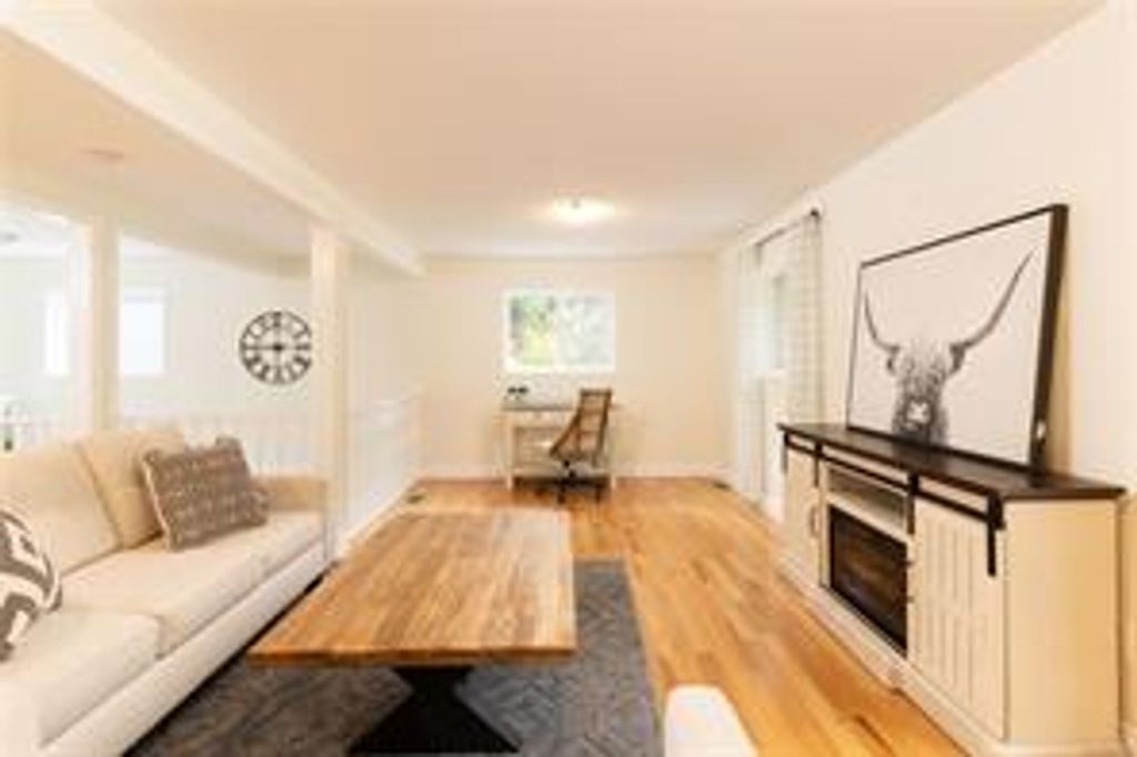 listing image 1604548695598