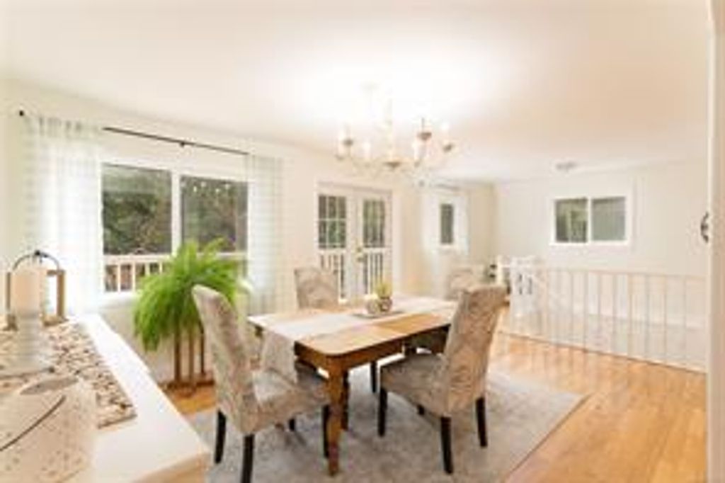 listing image 16042425985554