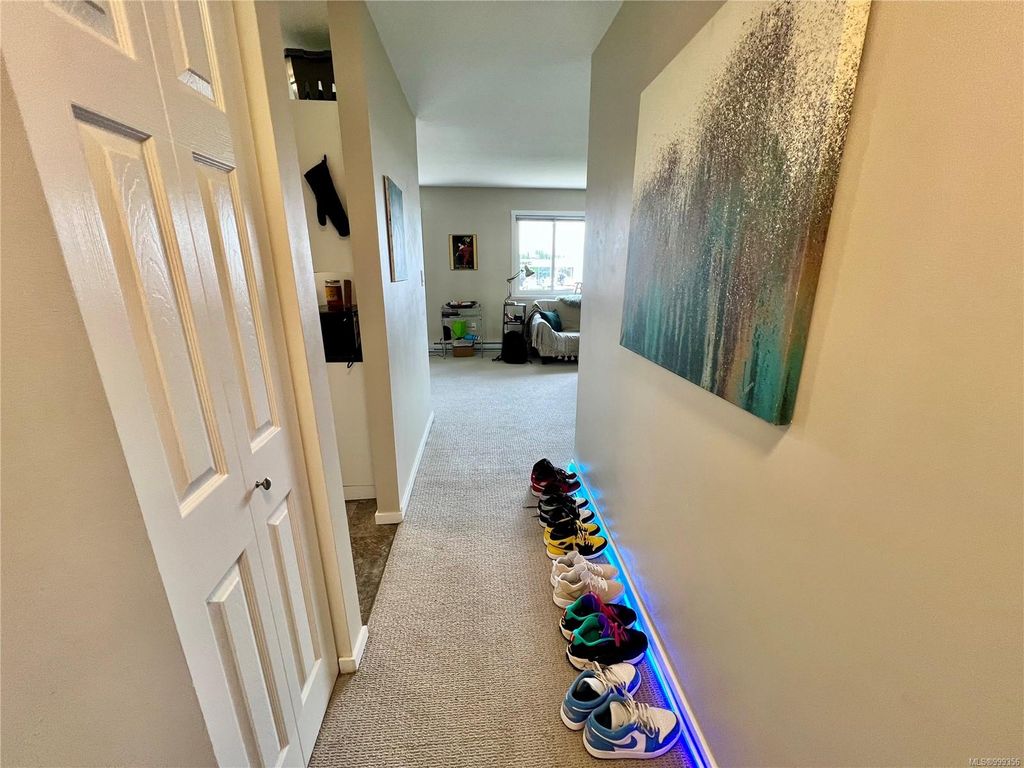 listing image 16042237337503535854