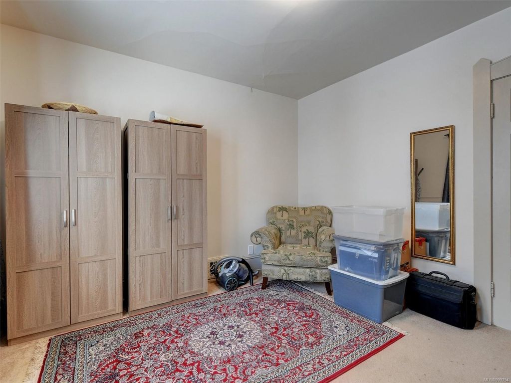 listing image 16044725308780443384