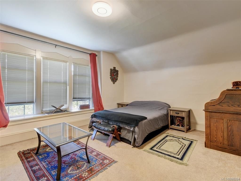 listing image 16043565684926120442