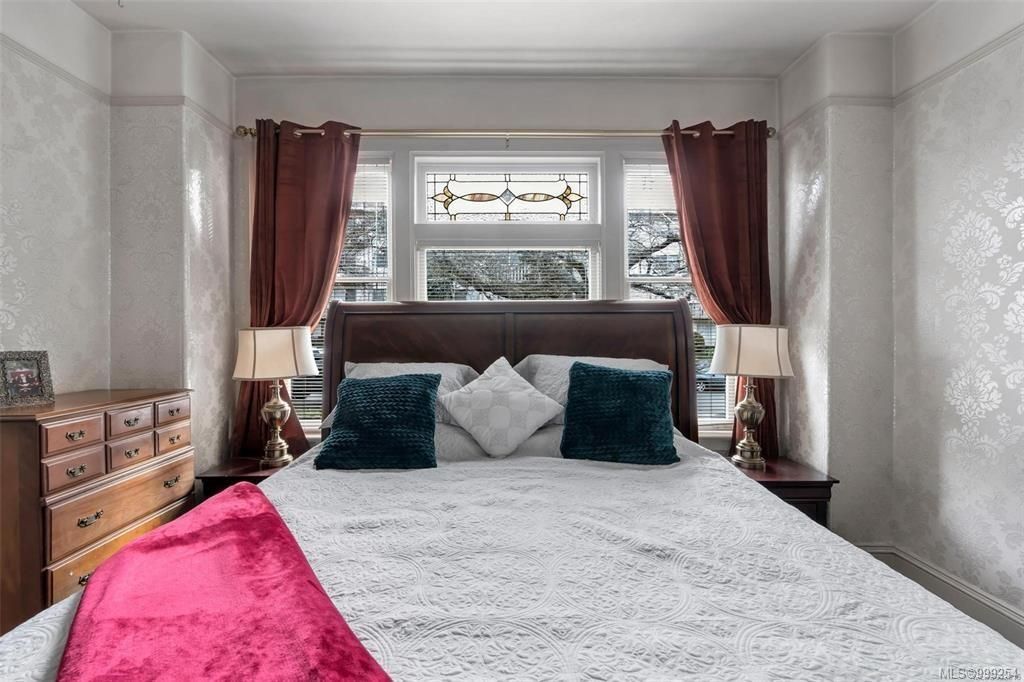 listing image 16041474732485702990