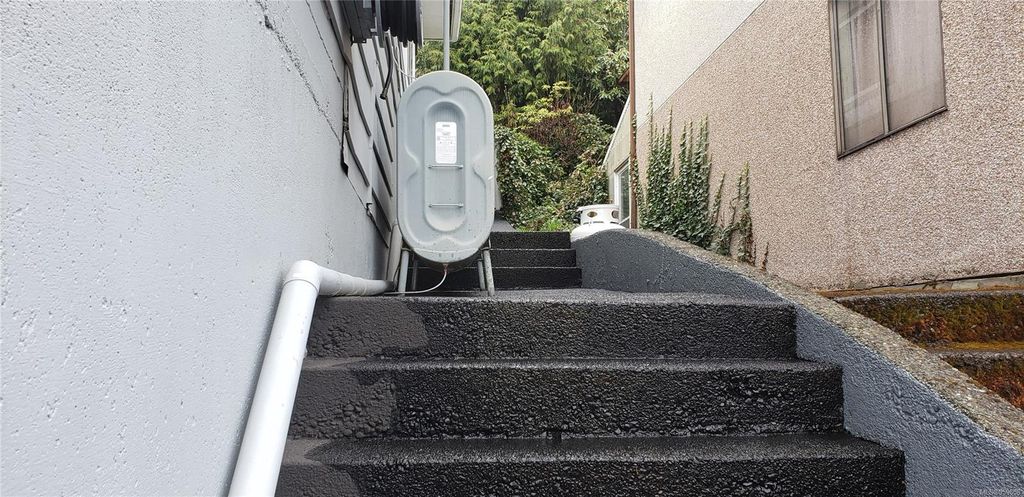 listing image 16044779668073245907