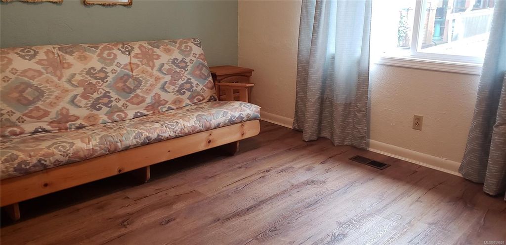 listing image 16041143528827253006