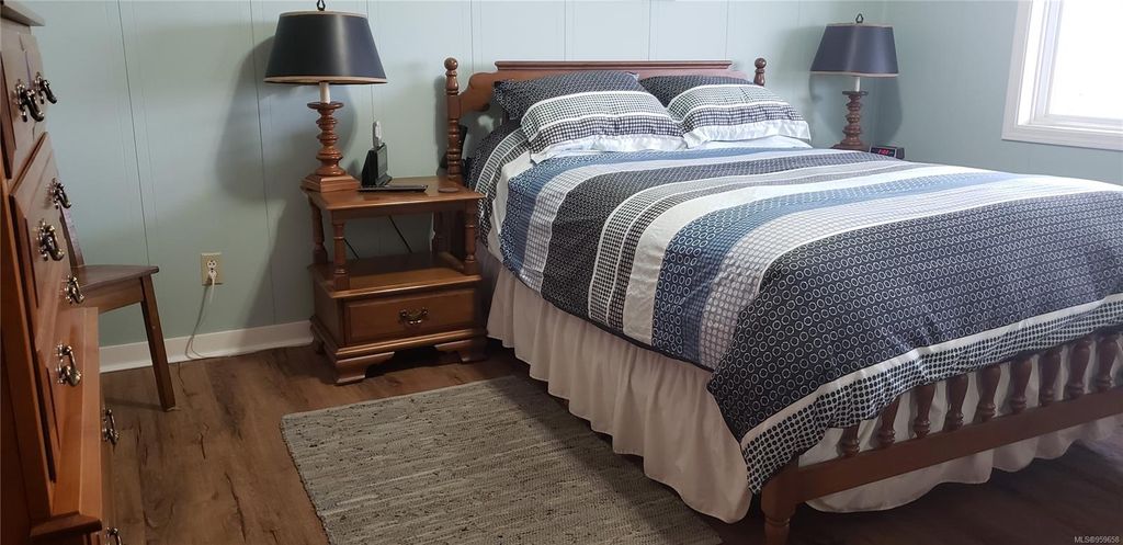 listing image 16040049526624050309