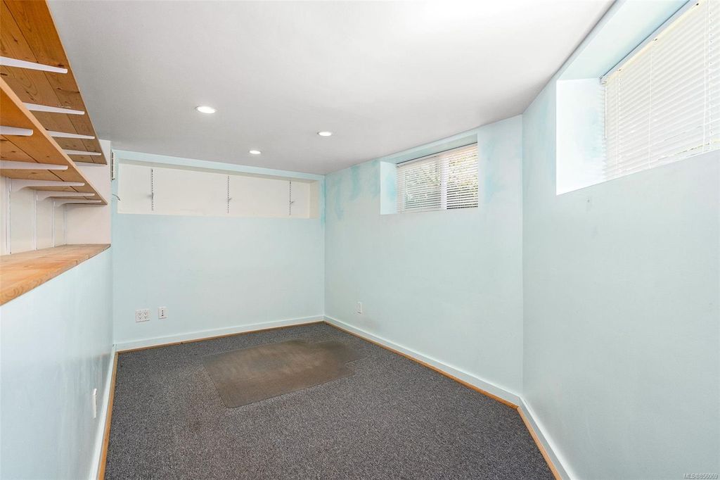 listing image 16047145974602979730