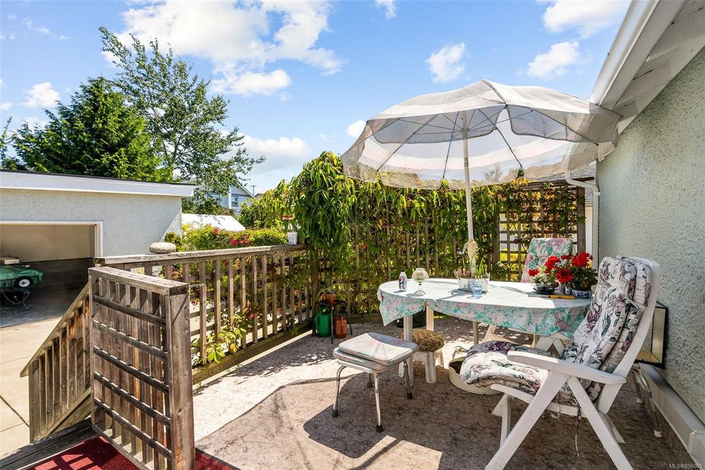 listing image 16041015957418747580