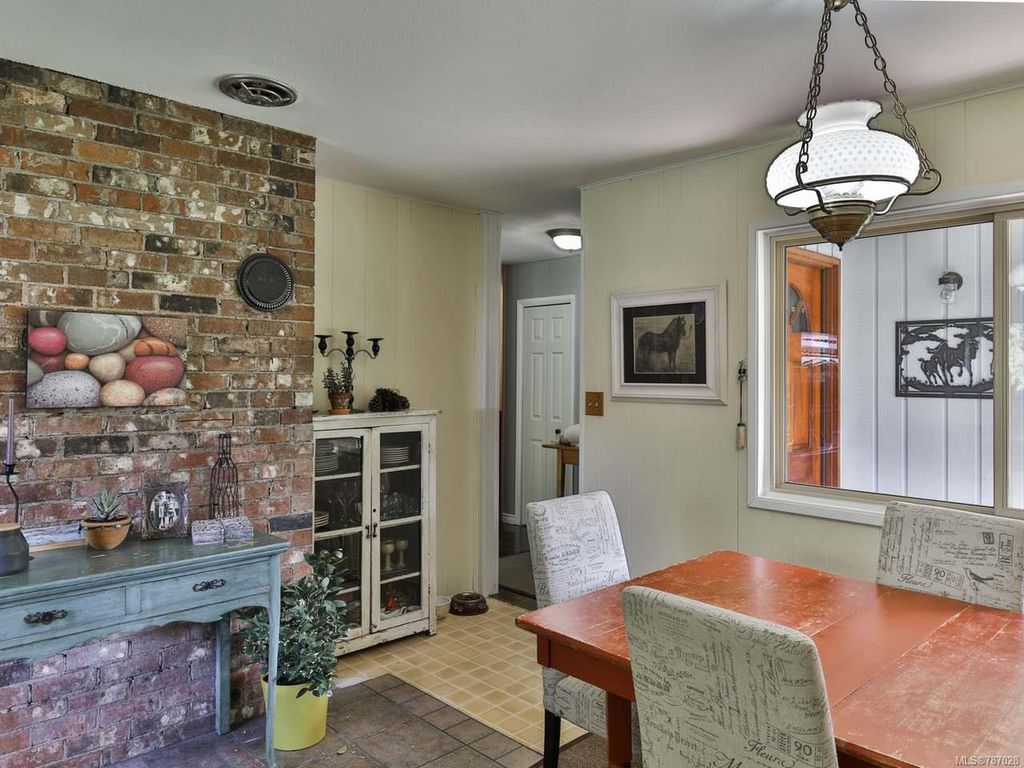 listing image 16047652599855128682