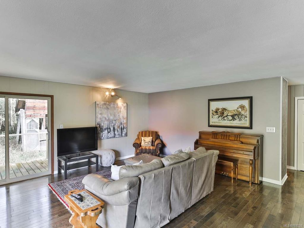 listing image 16048574123518288149