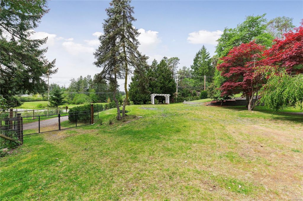 listing image 16041396551592372628