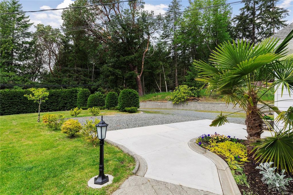 listing image 16048539332598128431