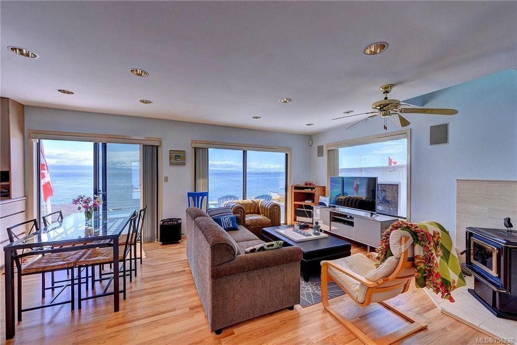 listing image 16047200658813591302