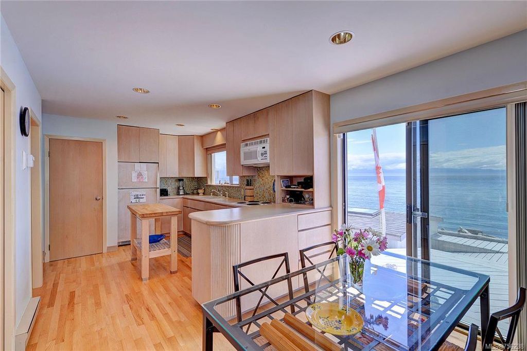 listing image 16047729290199299945