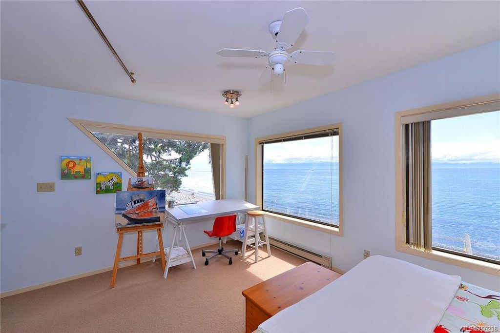 listing image 16040772761597336143