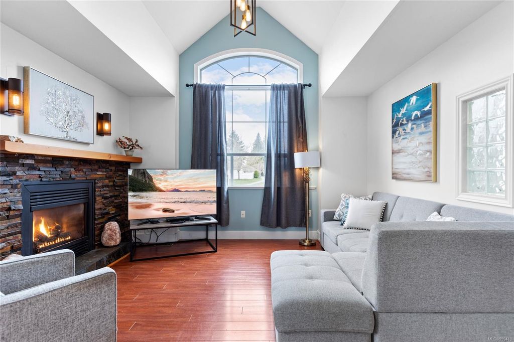 listing image 16049975655952302510